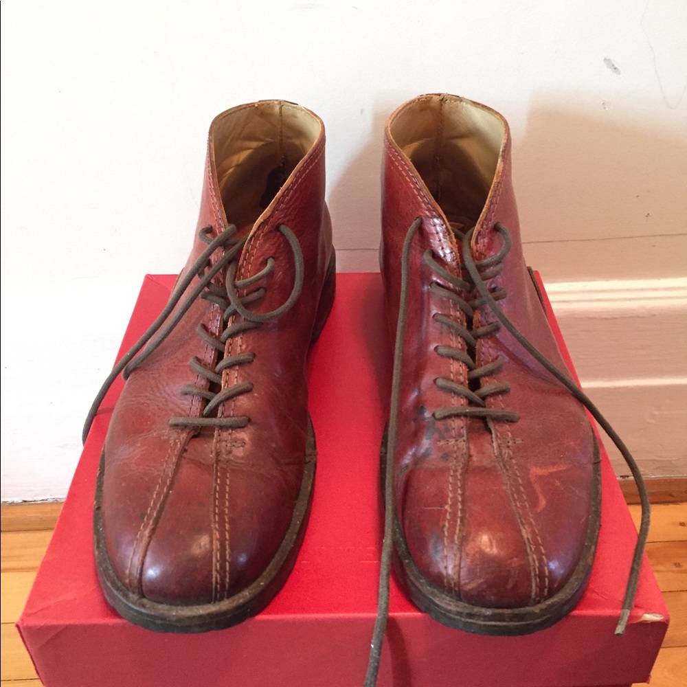 Kenneth Cole leather ankle boots size 11
